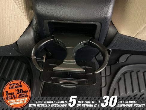 Used 2014 Toyota Corolla LE FWD image 18