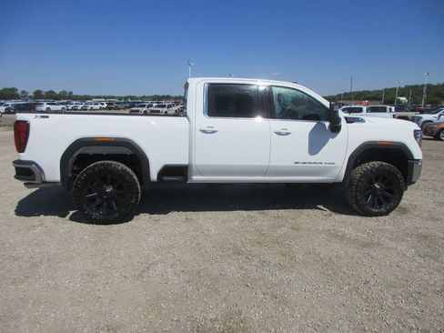 New 2026 GMC Sierra 2500 SLE w/ SLE Value Package; AWD/4WD image 3