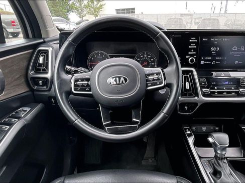 Used 2021 Kia Sorento EX FWD image 5