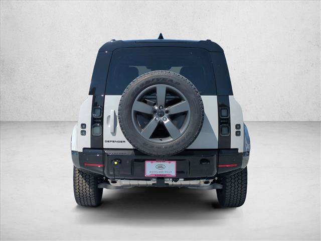 New 2026 Land Rover Defender 110 X-Dynamic SE AWD/4WD image 8