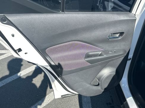 Used 2018 Nissan Kicks SV image 13