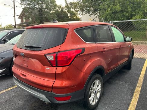 Used 2019 Ford Escape SE AWD/4WD image 5