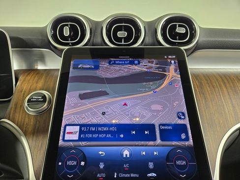 Certified 2025 Mercedes-Benz GLC 350e 4MATIC image 24