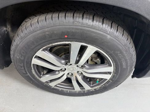 Used 2017 Honda Pilot EX image 11
