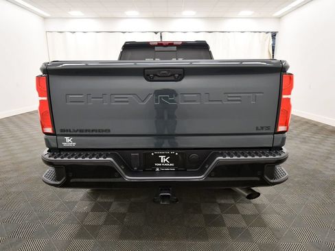 Used 2025 Chevrolet Silverado 3500 LTZ w/ Trail Boss Package AWD/4WD image 6