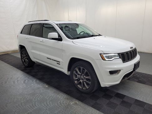 Used 2017 Jeep Grand Cherokee Limited 75th Anniversary AWD/4WD image 11