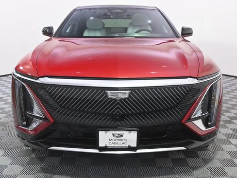 New 2026 Cadillac Lyriq Luxury w/ LPO, Floor Liner Package AWD/4WD image 10