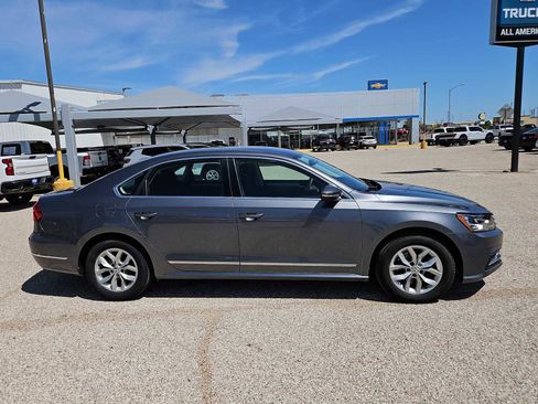Used 2017 Volkswagen Passat 1.8T S FWD image 9