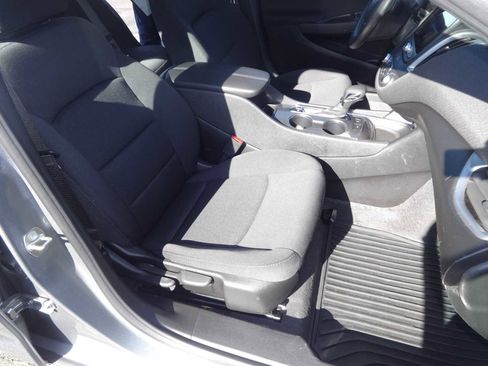 Used 2024 Chevrolet Malibu LT image 9