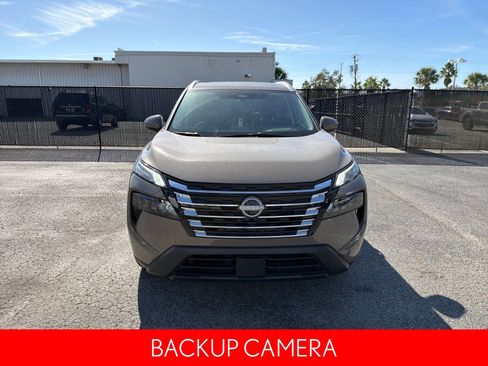 Certified 2025 Nissan Rogue SV w/ SV Premium Package image 8