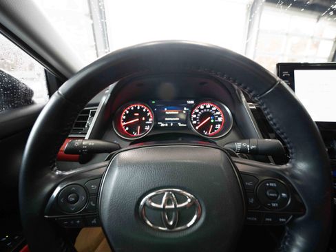 Used 2022 Toyota Camry XSE image 15