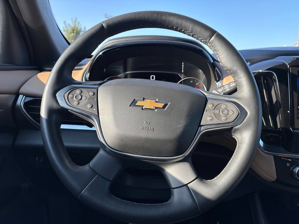 Used 2023 Chevrolet Traverse Premier w/ LPO, Floor Liner Package FWD image 18