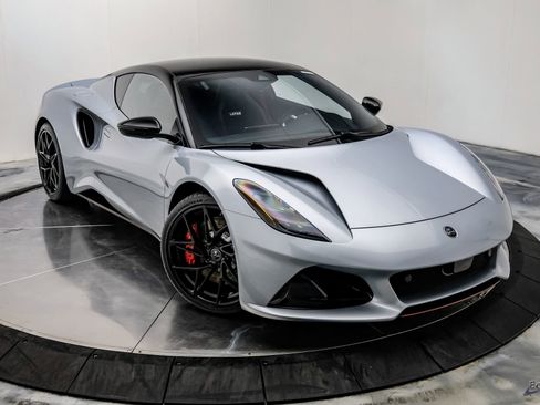New 2026 Lotus Emira SE image 25