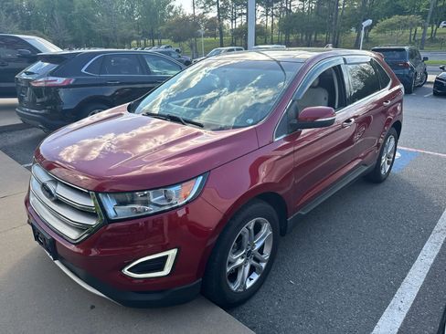 Used 2018 Ford Edge Titanium w/ Equipment Group 301A image 2