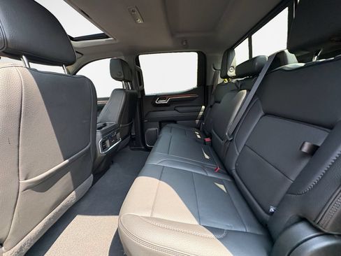 Used 2023 GMC Sierra 1500 Denali w/ Denali Reserve Package AWD/4WD image 14