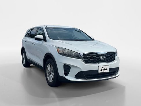 Used 2019 Kia Sorento FWD image 2