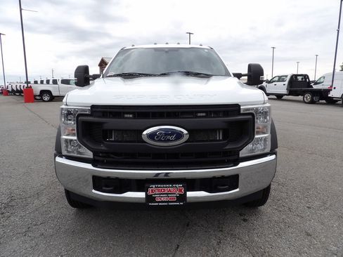 Used 2022 Ford F550 4x4 Crew Cab Super Duty w/ Power Equipment Group image 12
