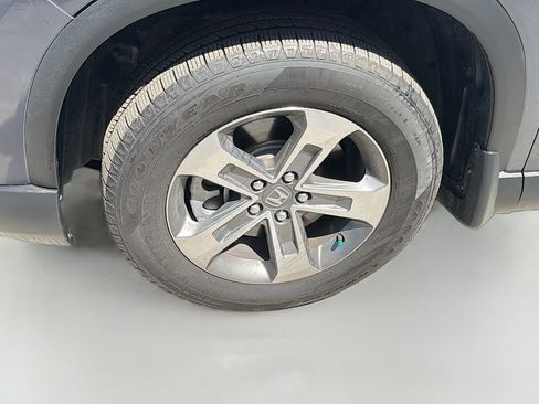 Used 2025 Honda Pilot EX-L image 31