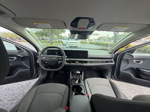 Used 2025 Kia K4 FWD image 13