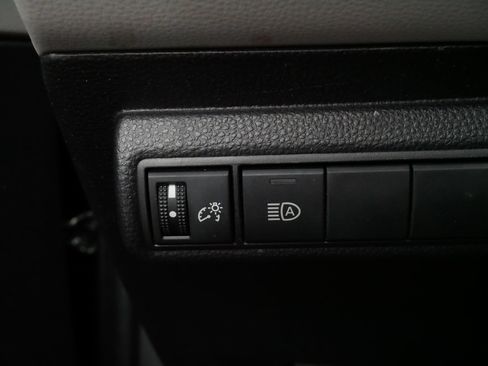 Certified 2025 Toyota Corolla LE image 27