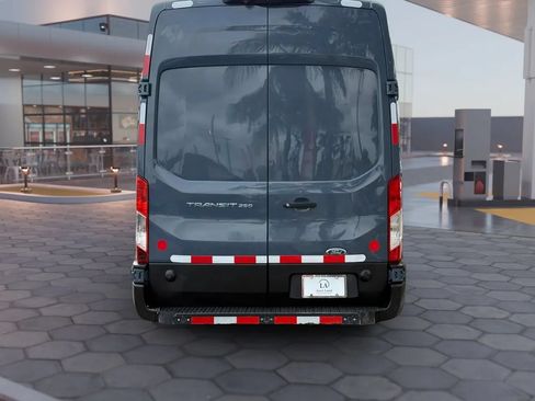 Used 2019 Ford Transit 250 148 High Roof Extended RWD image 5
