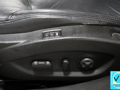 Used 2013 Buick LaCrosse Leather image 20