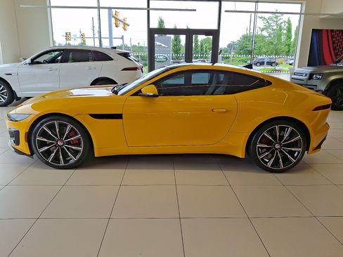 Used 2021 Jaguar F-TYPE R AWD/4WD image 3