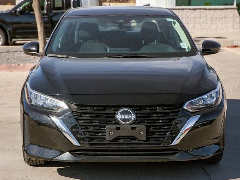 Used 2025 Nissan Sentra S image 3