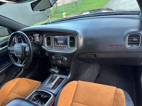 Used 2022 Dodge Charger Scat Pack RWD image 16