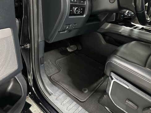 Used 2024 Ford F250 Lariat AWD/4WD image 10