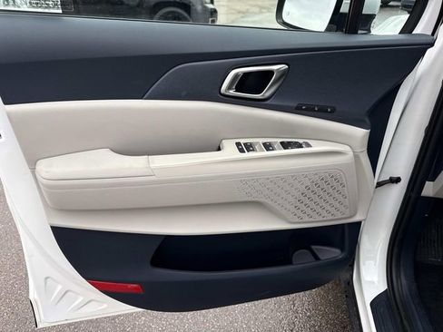 New 2026 Kia Carnival SX image 10