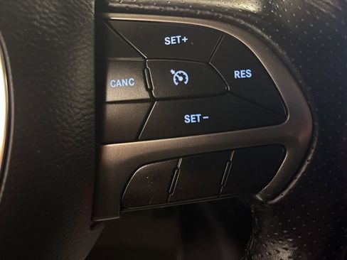 Used 2021 Dodge Durango SXT image 17