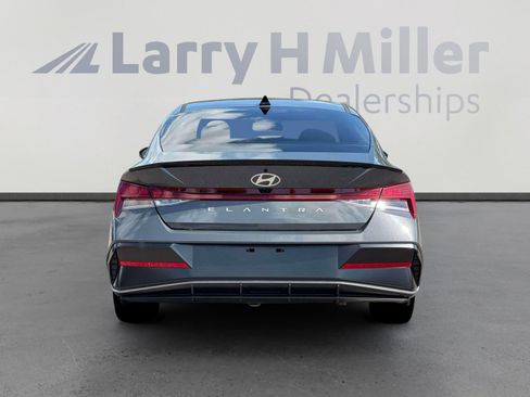 New 2026 Hyundai Elantra SEL Sport Premium FWD image 6