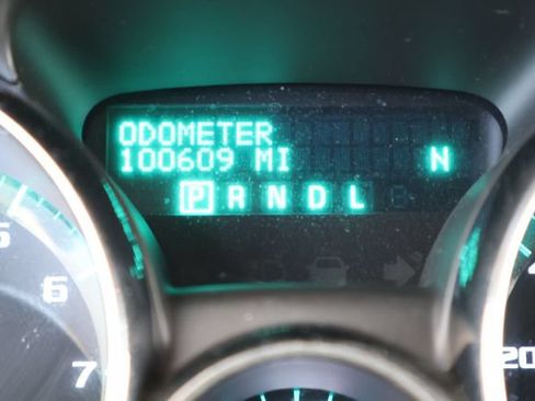 Used 2017 Buick Enclave Premium w/ Experience Buick Package FWD image 29