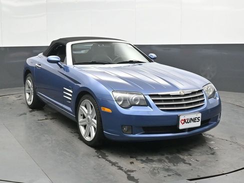 Used 2005 Chrysler Crossfire Limited RWD image 4