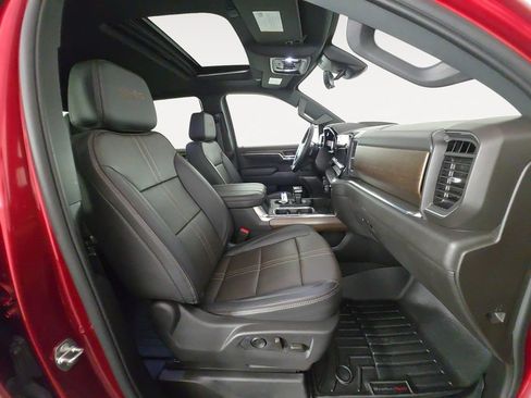 Certified 2024 Chevrolet Silverado 1500 High Country w/ High Country Premium Package AWD/4WD image 16