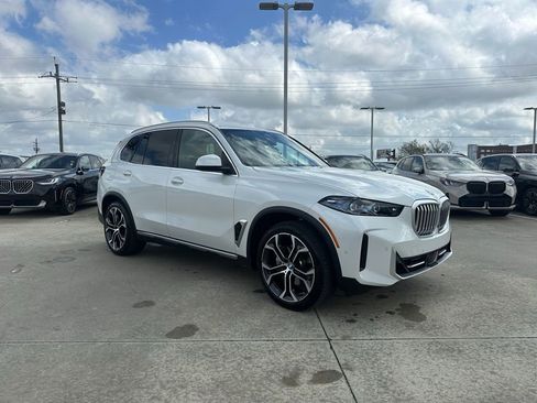 Certified 2026 BMW X5 xDrive40i w/ Climate Comfort Package image 3