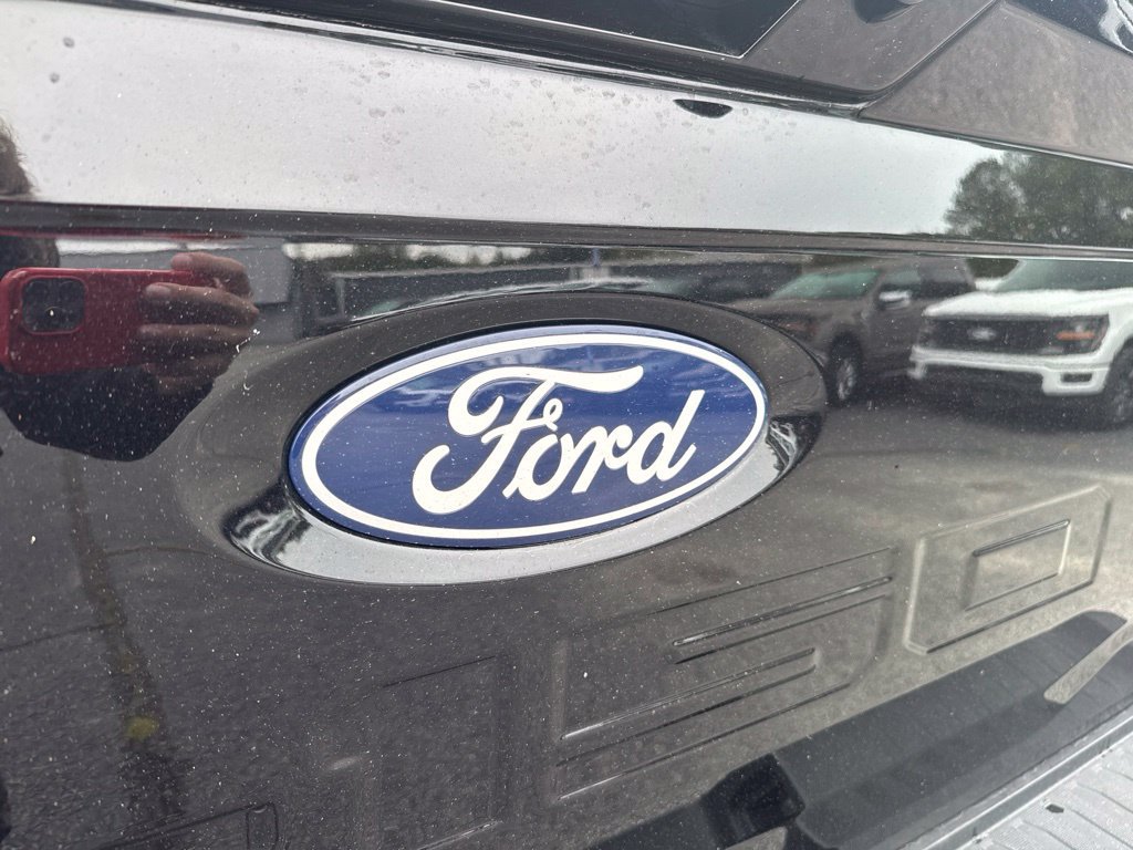 Used 2025 Ford F150 Lariat w/ Equipment Group 501A Mid AWD/4WD image 43