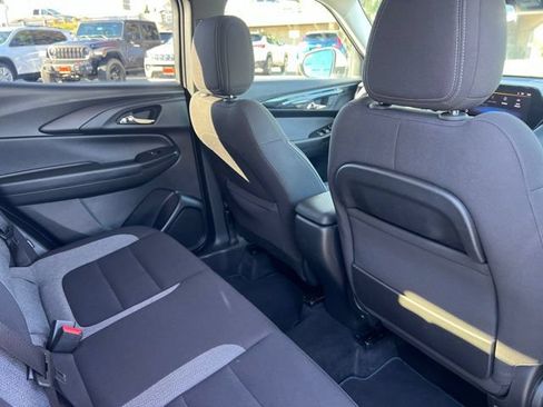 Used 2025 Chevrolet TrailBlazer LT AWD/4WD image 24