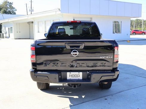 Used 2024 Nissan Frontier SV w/ Technology Package image 18