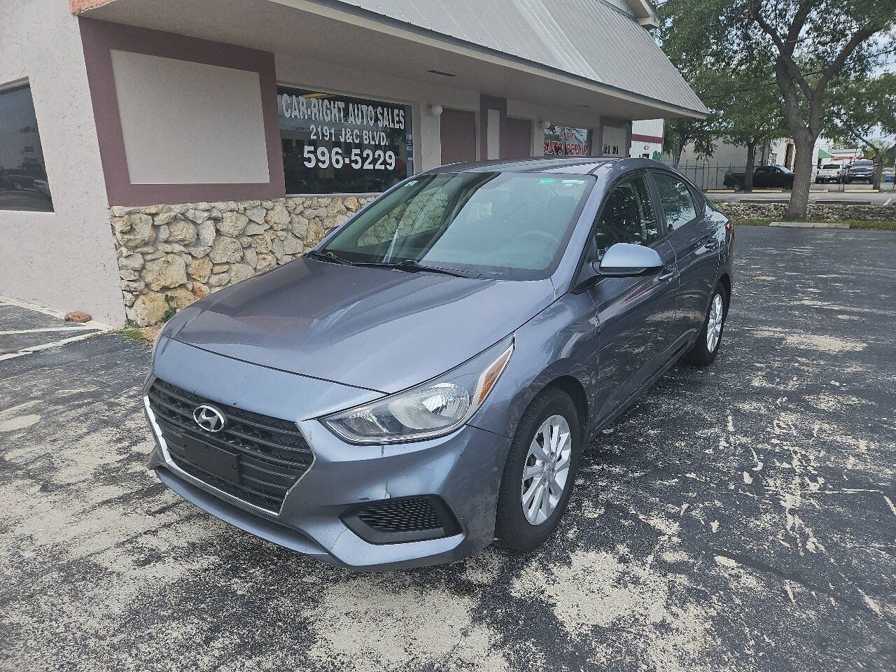 Used 2018 Hyundai Accent SEL FWD image 1