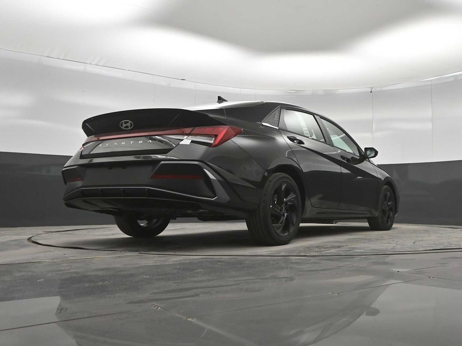 New 2026 Hyundai Elantra SEL Sport Premium FWD image 35