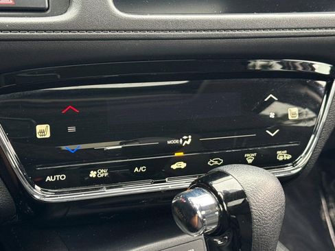 Used 2022 Honda HR-V EX image 16