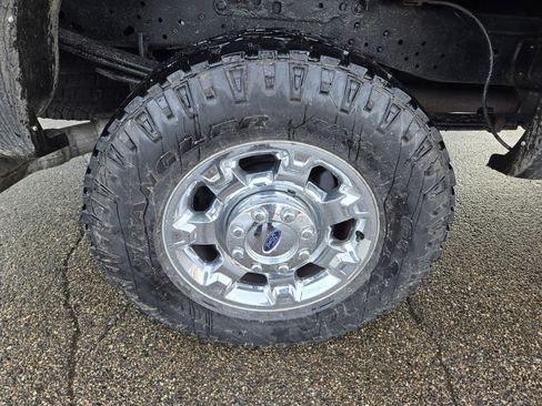 Used 2016 Ford F250 Lariat w/ Lariat Ultimate Package image 14