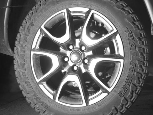 Used 2025 Jeep Compass Trailhawk image 15