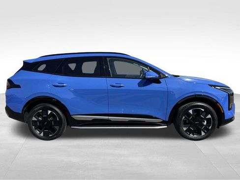Certified 2026 Kia Sportage SX AWD/4WD image 9