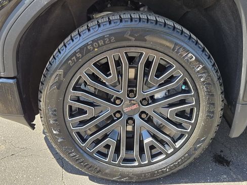 Used 2019 GMC Sierra 1500 Denali w/ Denali Ultimate Package AWD/4WD image 7