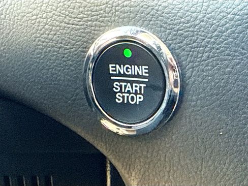 Certified 2022 Ford Edge SEL w/ Convenience Package image 9