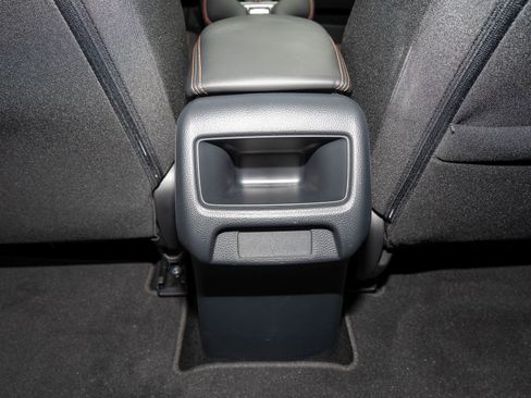 Used 2025 Honda HR-V Sport image 18