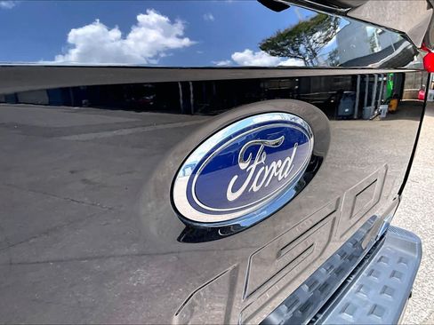 Used 2023 Ford F150 Lightning XLT AWD/4WD image 30